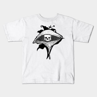 Skull in the eye (Surreal Artwork) Kids T-Shirt